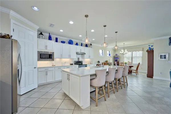 Property Slideshow image 2 of 36 | 5063 pendelton sq, Vero Beach, FL, 32967
