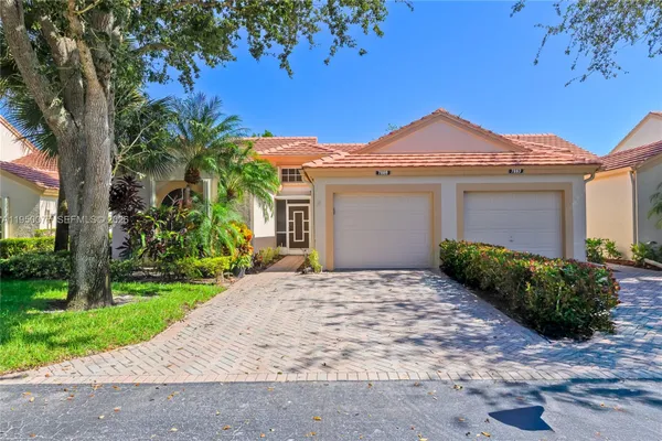 Property Slideshow image 3 of 46 | 7889 lake sands dr, Delray Beach, FL, 33446