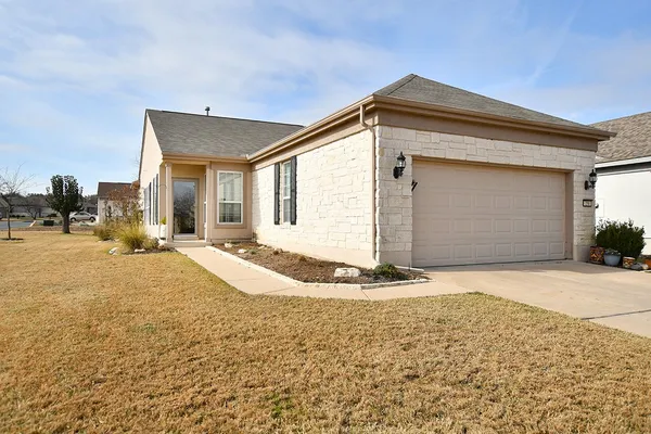 Property Slideshow image 3 of 23 | 256 monument hill trl, Georgetown, TX, 78633