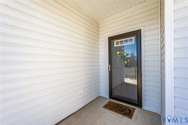 Property Slideshow image 2 of 44 | 7622 settlers ridge ct, Henrico, VA, 23231