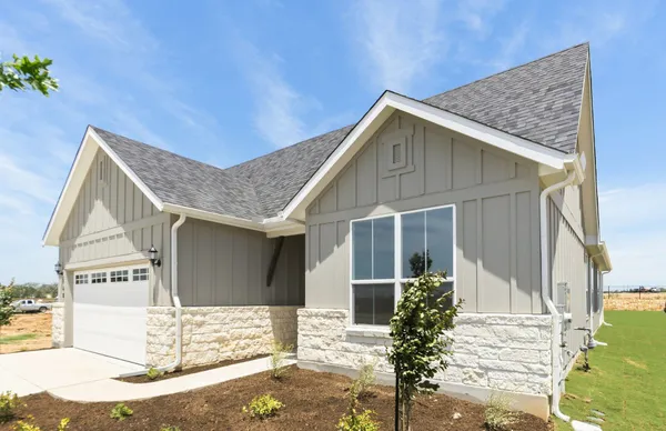 Property Slideshow image 2 of 30 | 168 frontera dr, Bastrop, TX, 78602