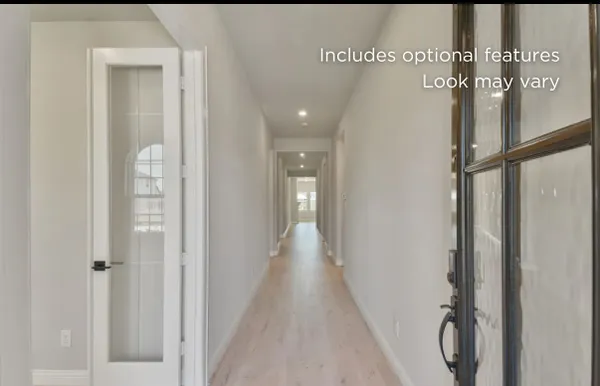 Property Slideshow image 2 of 11 | 26120 treetop terrace ln, Montgomery, TX, 77316