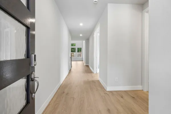 Property Slideshow image 3 of 19 | 26112 treetop terrace ln, Montgomery, TX, 77316