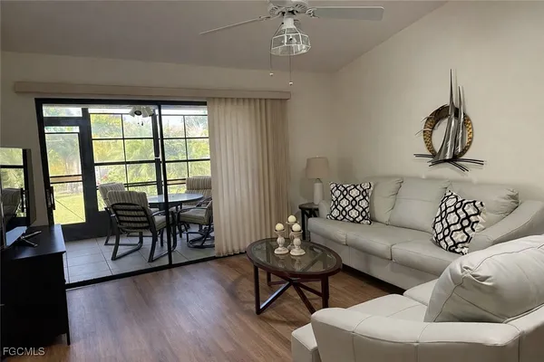 Property Slideshow image 2 of 25 | 11651 caraway ln 3162, Fort Myers, FL, 33908