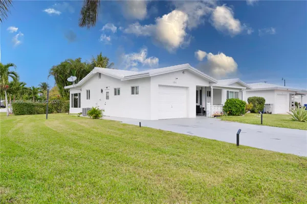 Property Slideshow image 2 of 18 | 131 nw 31st ct, Pompano Beach, FL, 33064