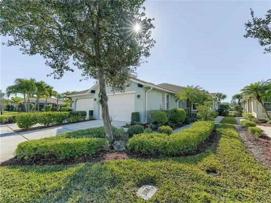 Property Slideshow image 2 of 50 | 10421 sirene way, Fort Myers, FL, 33913
