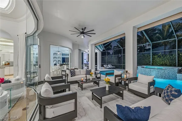 Property Slideshow image 2 of 25 | 538 riviera dr, Naples, FL, 34103