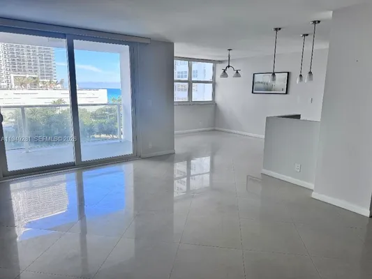 Property Slideshow image 3 of 15 | 1904 s ocean dr 808, Hallandale Beach, FL, 33009