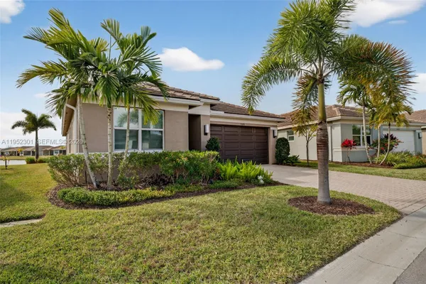 Property Slideshow image 2 of 54 | 11694 sw river crossing pl, Port St Lucie, FL, 34987