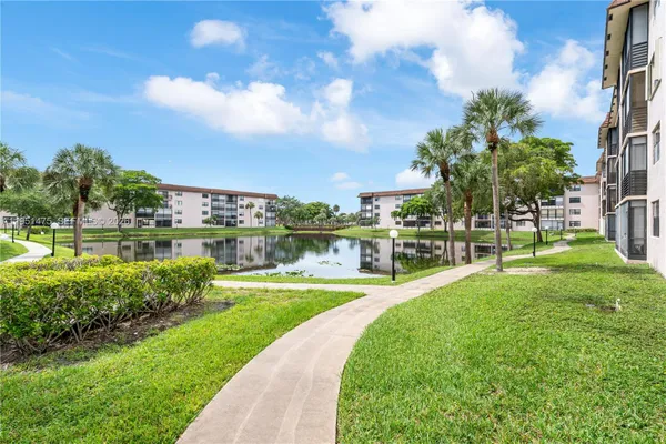 Property Slideshow image 2 of 17 | 4960 e sabal palm blvd 301, Tamarac, FL, 33319