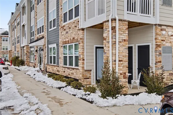 Property Slideshow image 3 of 20 | 6615 citory way 106, Chesterfield, VA, 23120