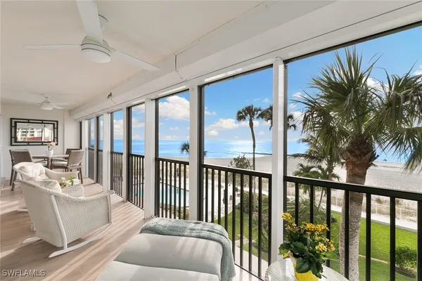 Property Slideshow image 3 of 36 | 2171 gulf shore blvd 204, Naples, FL, 34102