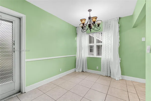 Property Slideshow image 2 of 33 | 268 coventry l 268, West Palm Beach, FL, 33417