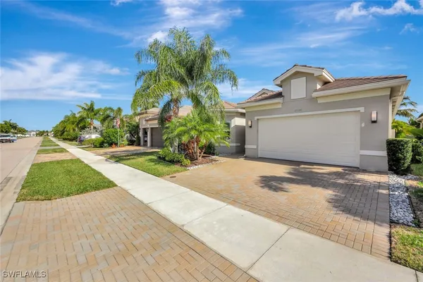 Property Slideshow image 2 of 50 | 28724 montecristo loop, Bonita Springs, FL, 34135