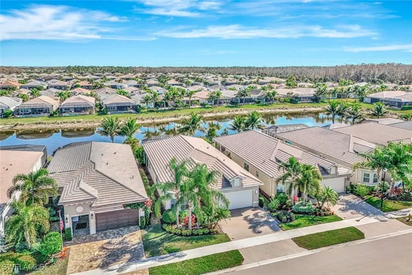 Property Slideshow image 3 of 50 | 28724 montecristo loop, Bonita Springs, FL, 34135