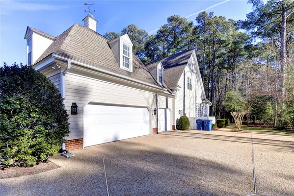 Property Slideshow image 3 of 45 | 3035 river reach, Williamsburg, VA, 23185