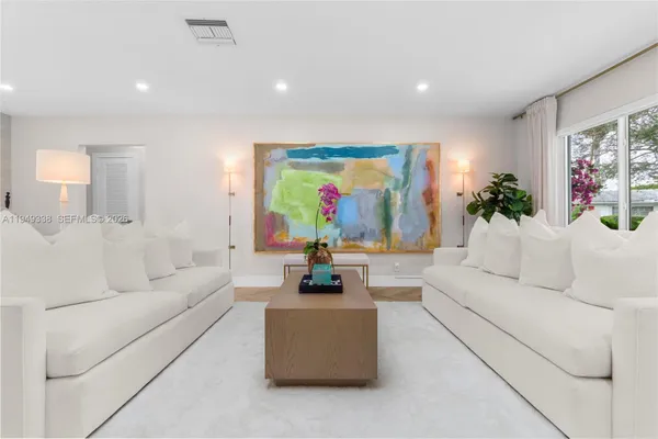 Property Slideshow image 3 of 44 | 1581 nw 85th ter, Plantation, FL, 33322