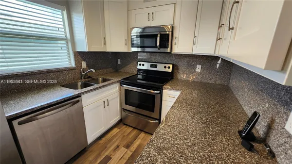 Property Slideshow image 3 of 47 | 756 flanders p # 756, Delray Beach, FL, 33484