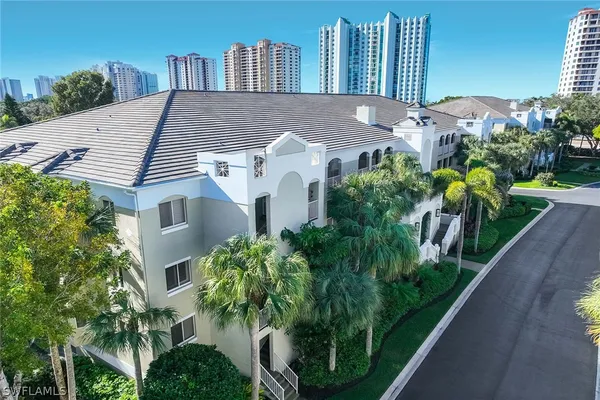 Property Slideshow image 3 of 49 | 7725 pebble creek cir 305, Naples, FL, 34108