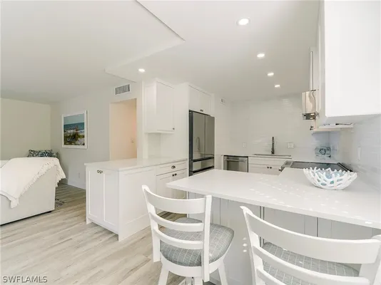 Property Slideshow image 3 of 44 | 354 harbour dr 354, Naples, FL, 34103