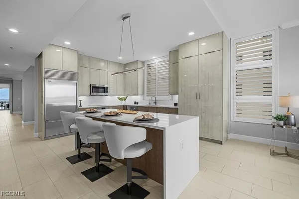 Property Slideshow image 3 of 40 | 14220 royal harbour ct 707, Fort Myers, FL, 33908