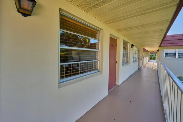 Property Slideshow image 2 of 32 | 33 vista gardens trl 204, Vero Beach, FL, 32962