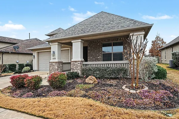Property Slideshow image 2 of 31 | 10308 claystone dr, Denton, TX, 76207