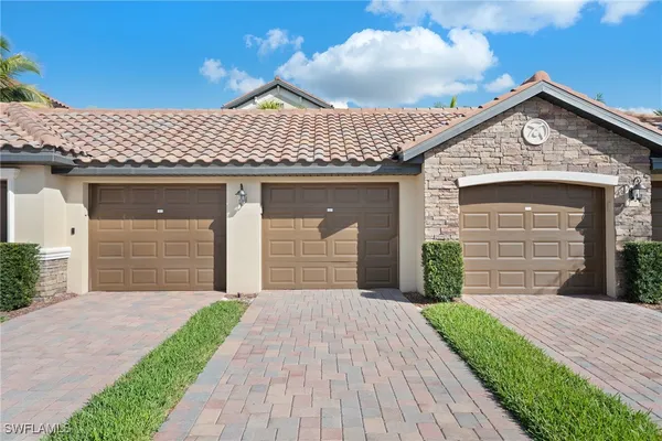 Property Slideshow image 2 of 44 | 28041 bridgetown ct unit 5525, Bonita Springs, FL, 34135