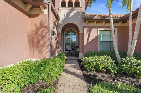 Property Slideshow image 2 of 50 | 6648 roma way, Naples, FL, 34113