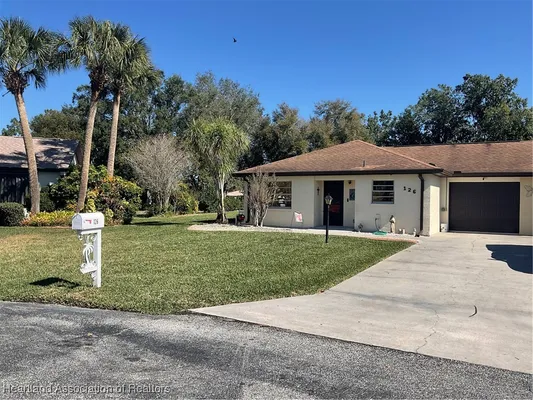 Property Slideshow image 2 of 27 | 126 parkview cir, Lake Placid, FL, 33852