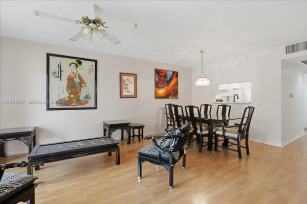 Property Slideshow image 3 of 24 | 601 sw 142nd ave 304q, Pembroke Pines, FL, 33027