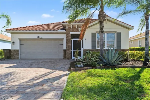 Property Slideshow image 2 of 42 | 15154 yellow wood dr, Alva, FL, 33920