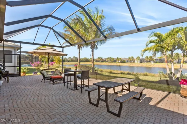 Property Slideshow image 3 of 39 | 11528 jacaranda dr, Naples, FL, 34120