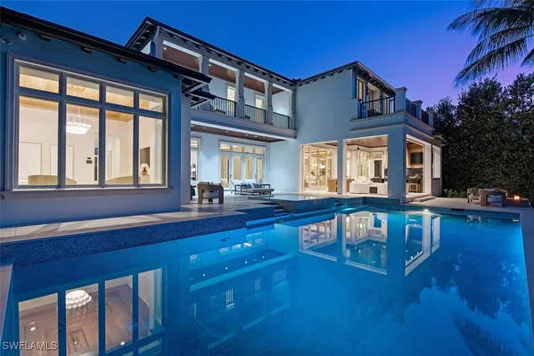 Property Slideshow image 3 of 50 | 275 spring line dr, Naples, FL, 34102