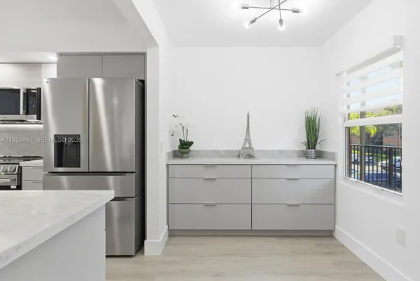 Property Slideshow image 3 of 50 | 571 sw 141st ave 204n, Pembroke Pines, FL, 33027