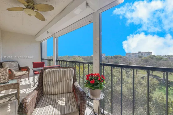 Property Slideshow image 2 of 52 | 5860 nw 44th st 711, Lauderhill, FL, 33319