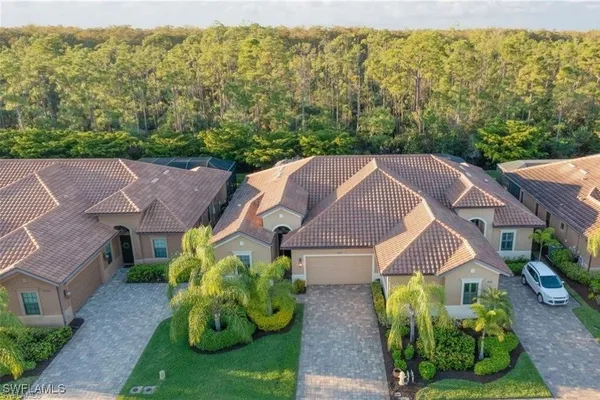 Property Slideshow image 2 of 46 | 11110 esteban dr, Fort Myers, FL, 33912