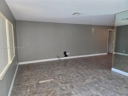 Property Slideshow image 3 of 25 | 2023 sw 16th ave, Boynton Beach, FL, 33426