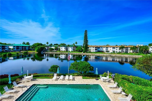 Property Slideshow image 2 of 26 | 3055 riviera dr apt 306, Naples, FL, 34103