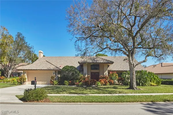 Property Slideshow image 3 of 34 | 208 silverado dr, Naples, FL, 34119