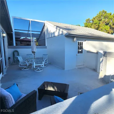Property Slideshow image 3 of 28 | 4632 blackberry dr, Fort Myers, FL, 33905