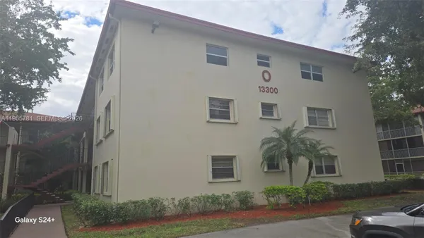 Property Slideshow image 2 of 10 | 13300 sw 1st st 114-o, Pembroke Pines, FL, 33027