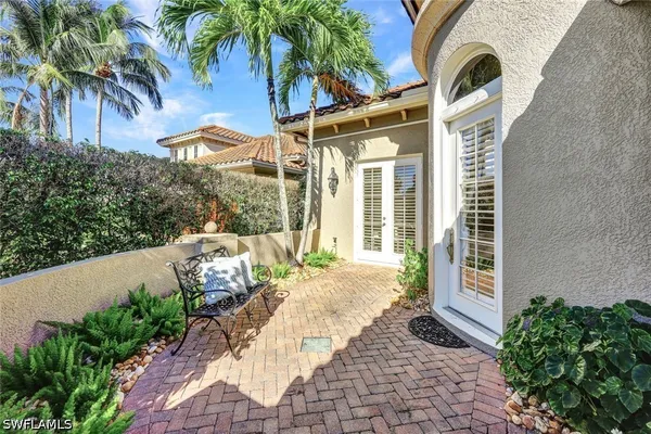 Property Slideshow image 3 of 28 | 9008 cherry oaks trl, Naples, FL, 34114