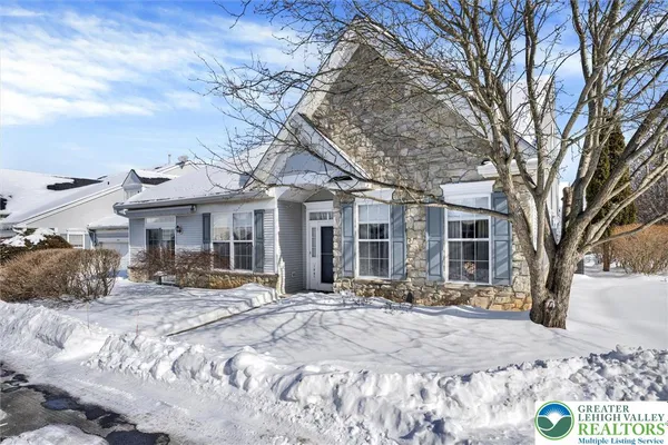 Property Slideshow image 3 of 27 | 1881 jeanine way, Hellertown, PA, 18055