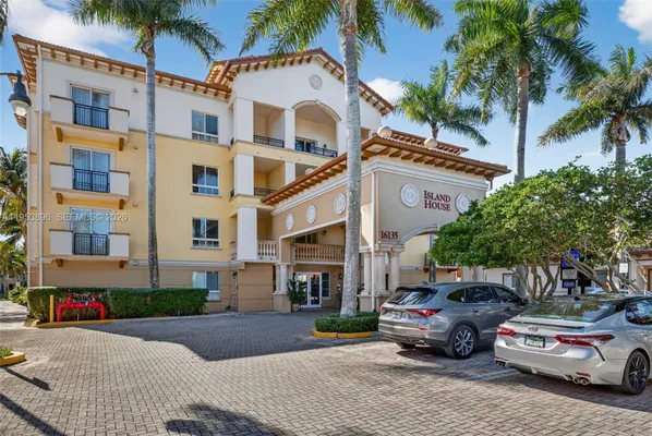 Property Slideshow image 2 of 57 | 16135 emerald estates dr 162, Weston, FL, 33331