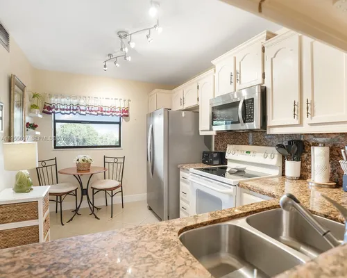 Property Slideshow image 2 of 39 | 3591 environ blvd a404, Lauderhill, FL, 33319