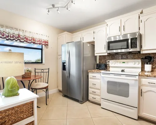 Property Slideshow image 3 of 39 | 3591 environ blvd a404, Lauderhill, FL, 33319