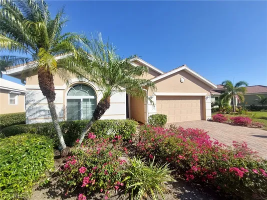 Property Slideshow image 2 of 24 | 3333 magnolia landing ln, North Fort Myers, FL, 33917