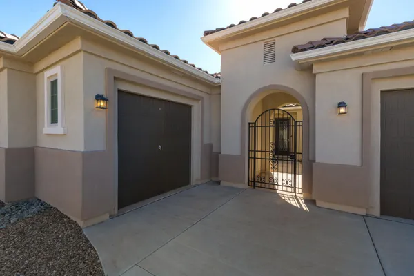 Property Slideshow image 2 of 62 | 9256 wind caves way, Albuquerque, NM, 87120