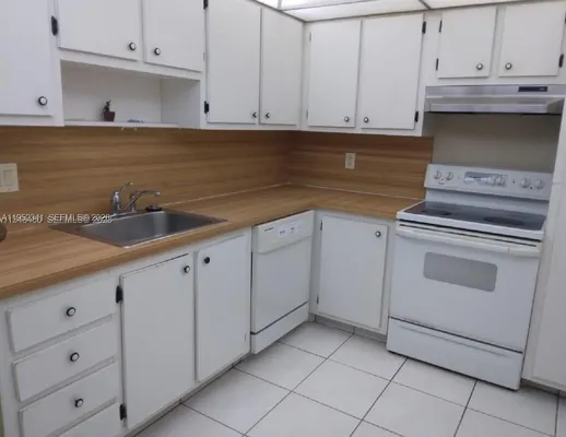 Property Slideshow image 3 of 15 | 1300 saint charles pl ph 15, Pembroke Pines, FL, 33026